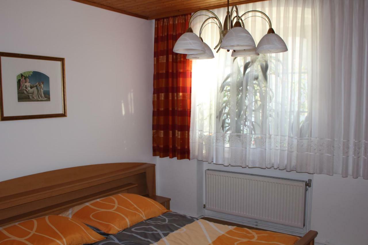 Appartement "Blumengassl" Moerbisch Am See Exterior photo
